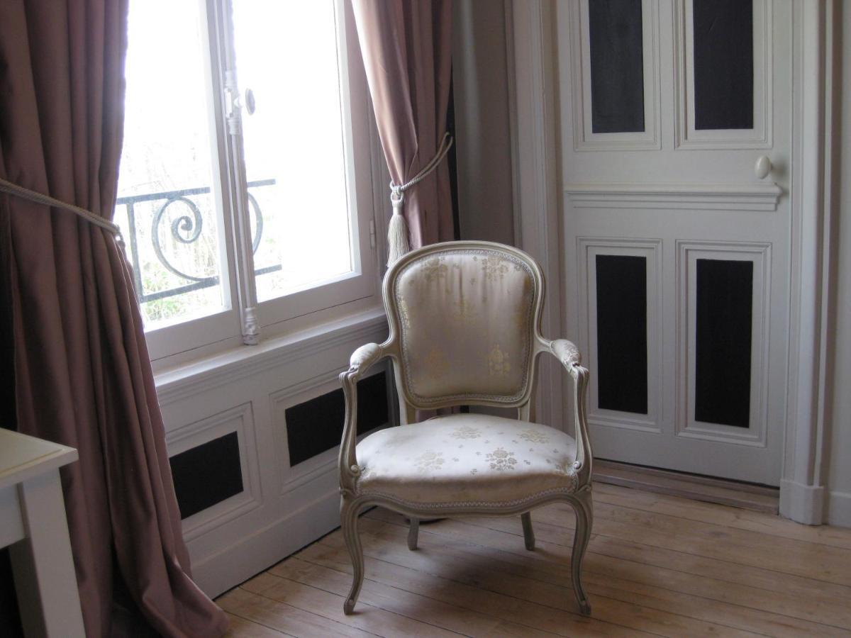 Chateau De Launay Méry-Corbon Rum bild
